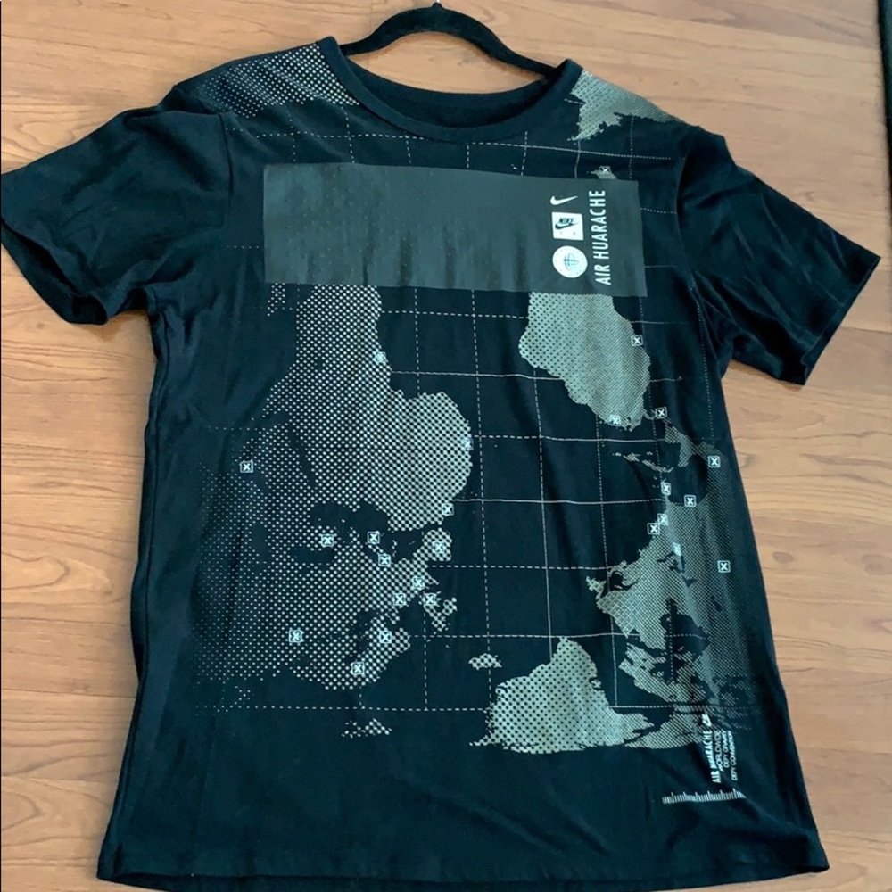 Nike Air Huarache Shirt (size L)